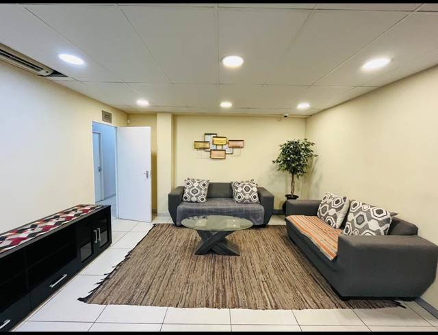 450M² OFFICE FOR SALE IN HALFWAY HOUSE